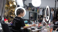 当超头部主播失去C位,流量会去哪儿?